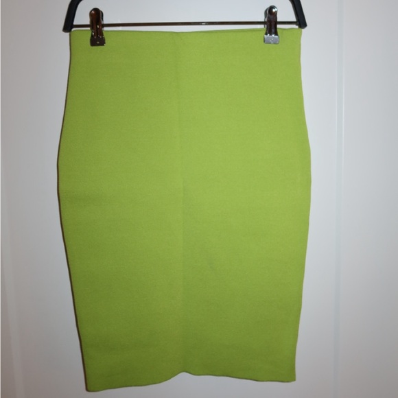 Express 2 piece body con set - Picture 5 of 5